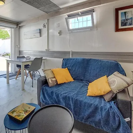 Дом отдыха 1 Bedroom Beautiful In *