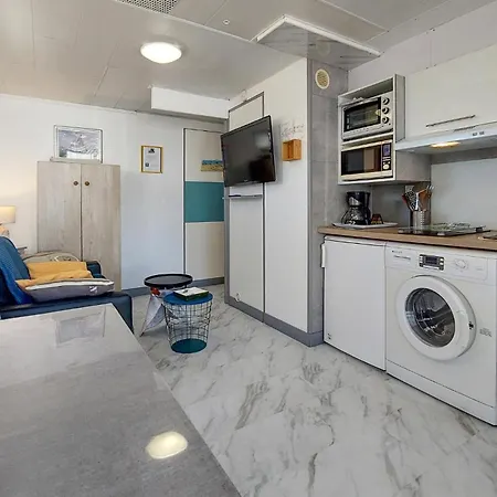 1 Bedroom Beautiful In * 里维多瓦海滩